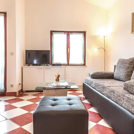 Prázdninový dům 05 *