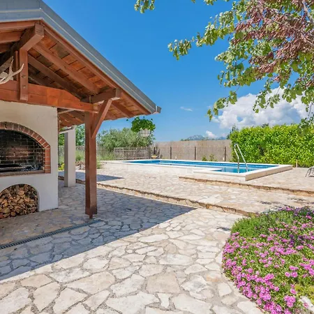 Prázdninový dům 05 Katuni