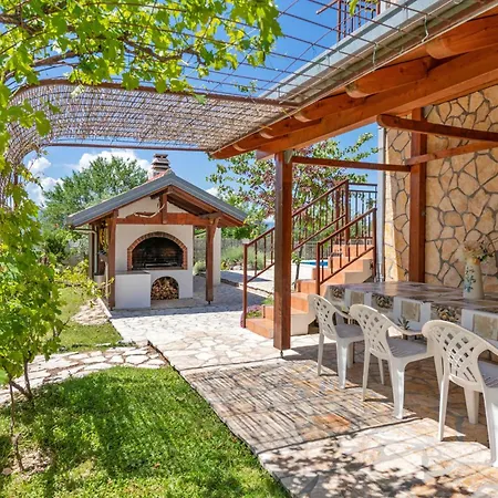 Prázdninový dům 05 Katuni