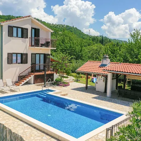 Amazing Home In Katuni Katuni
