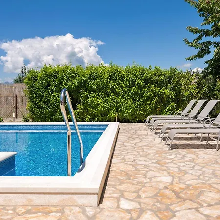 Cozy In With House A Panoramic View Holiday home Katuni