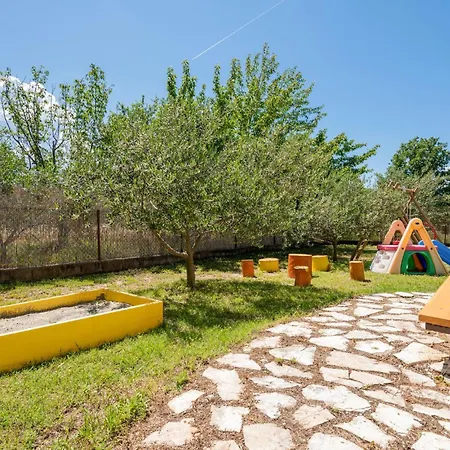 Amazing Home In Katuni